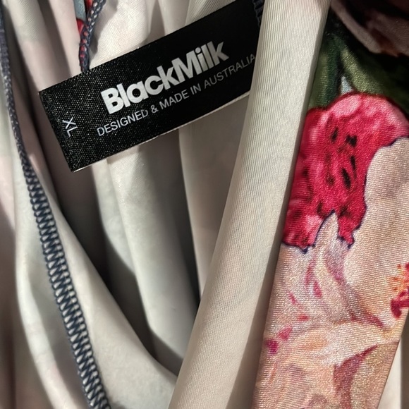 Blackmilk Fragrance of violets rio playsuit XL Mucha - Picture 10 of 10